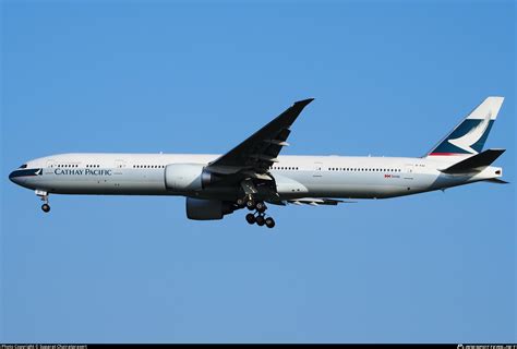 B Kqi Cathay Pacific Boeing Er Photo By Suparat Chairatprasert