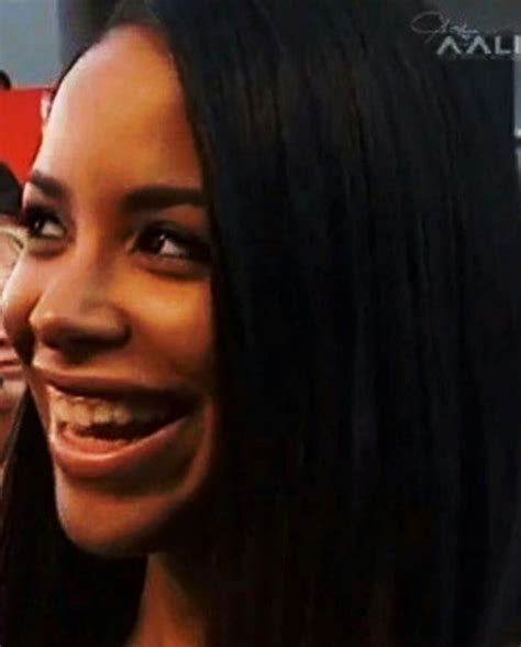 Lovely Smile Aaliyah And Tupac Lovely Smile Aaliyah Haughton