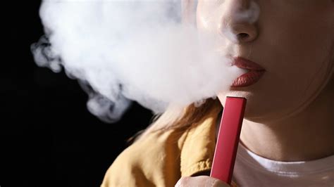 Uk Paediatricians Demand Ban On Disposable Vapes Amid Youth Vaping