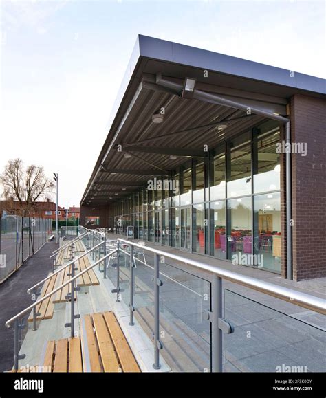 New Building By Wates London Construction For Hainault Forest High