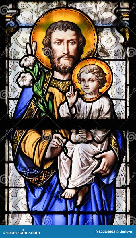 Vitral Saint Joseph E Jesus Como Uma Criança Foto de Stock Imagem