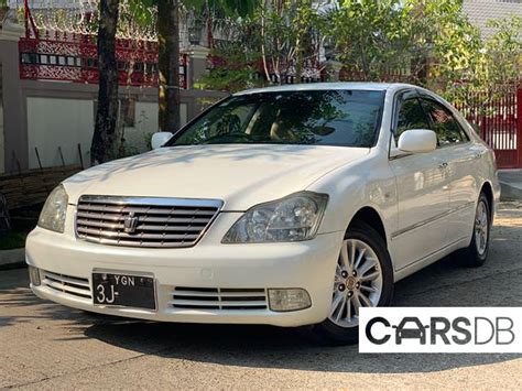 Toyota Crown Royal Saloon For Sale In Hlai Carsdb