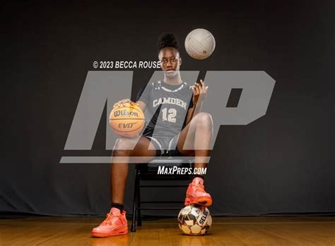 Photo 1 In The 2022 23 Maxpreps Female National Athlete Of The Year