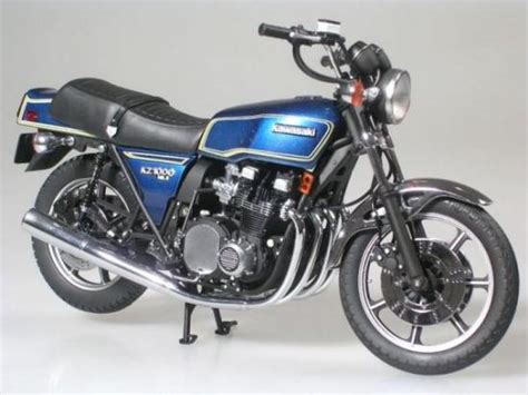 Kawasaki KZ1000 specs, 0-60, quarter mile, lap times - FastestLaps.com