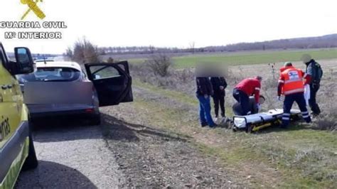 La Guardia Civil Auxilia A Una Mujer Embarazada Que Rompi Aguas En El