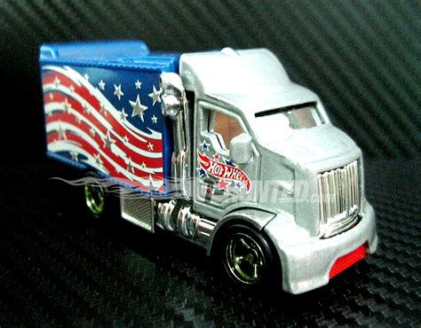 T Hunted BOMBA Uma nova série da Hot Wheels em homenagem à bandeira dos EUA
