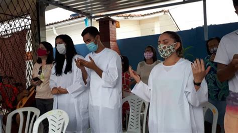 Membros Da Igreja Em Jo O Pessoa Pb Participaram Do Batismo Nas Guas