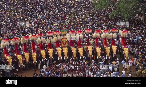 Thrissur Pooram festival of Kerala with famous ‘Kudamattam’ (Exchange ...