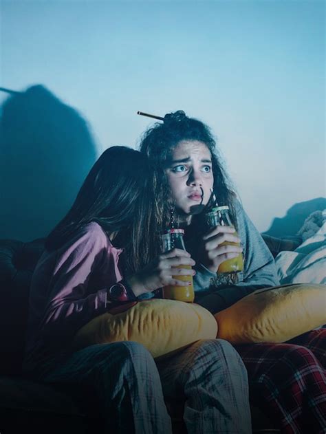 Side Effects Of Binge Watching Shows At Night Happiest Health