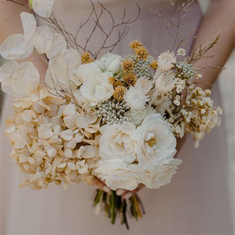 Small White Flower Used In Wedding Bouquets Elainewed Flowers