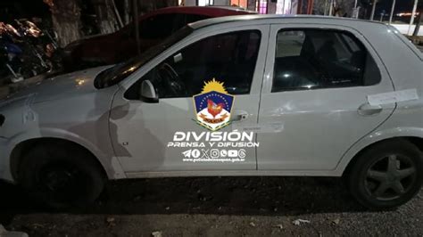 Sin licencia y sin coche manejaba ebrio y el auto tenía pedido de