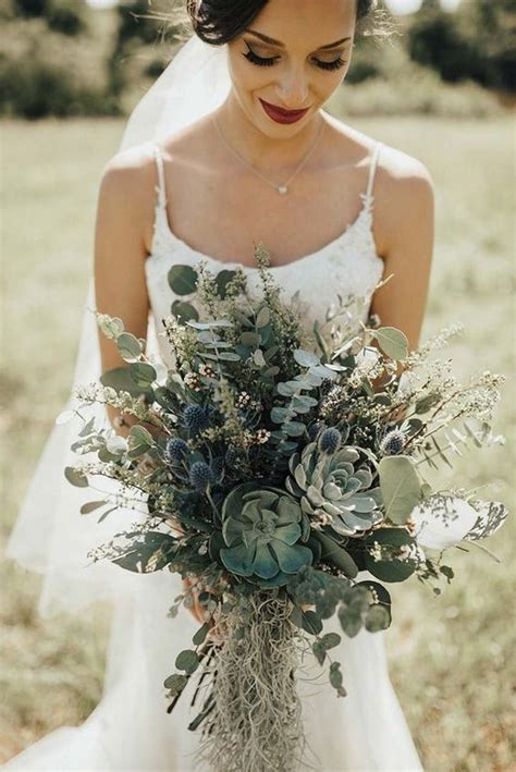 20 Elegant White And Greenery Wedding Bouquets Oh The Wedding Day