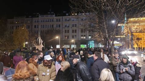 Završen protest ispred sedišta RIK a u Beogradu Manje incidenata nego