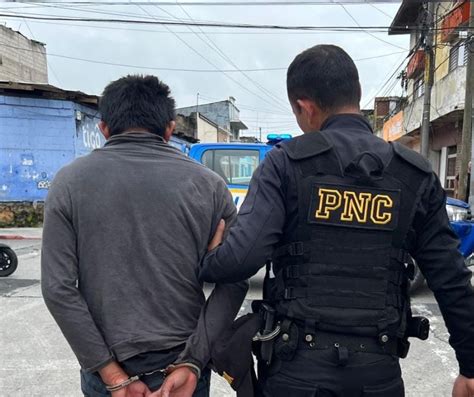 PNC captura a presuntos sicarios tras persecución víctima resulta