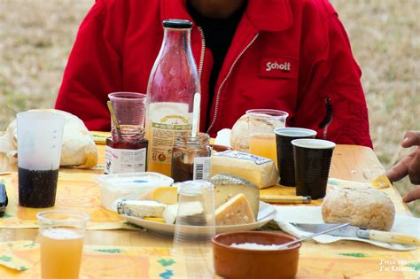 Petit déjeuner du monde Kermesse de Maransart Maransart en fête