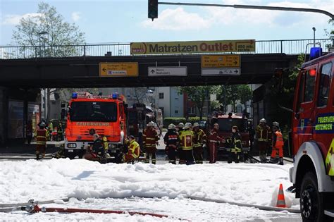 Fotostrecke Kreis Reutlingen Schwerer Brand In Metzingen Zwei Tote