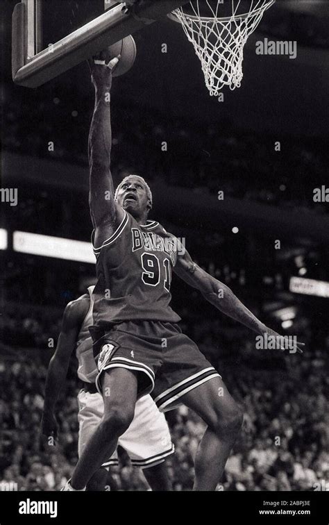 Dennis Rodman Bulls Dunk