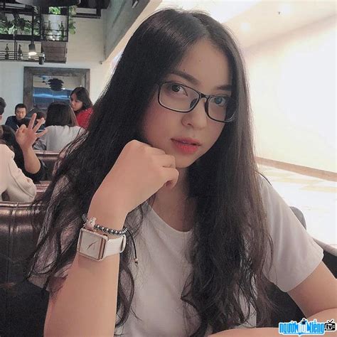 Hot girl Nhật Lê