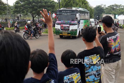 Kemenhub Larang Pemasangan Klakson Telolet Di Bus Republika Online