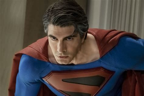 New Crisis On Infinite Earths Photos Reveal Kevin Conroy As Bruce Wayne Brandon Routh