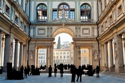 Arte Contemporanea A Firenze Le Installazioni Di Joana Vasconcelos