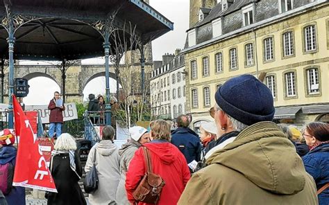 À Morlaix Près De 60 Personnes Rassemblées Contre Le Projet De Loi