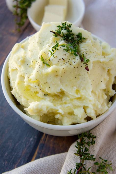 Garlic Thyme Mashed Potatoes The Flour Handprint