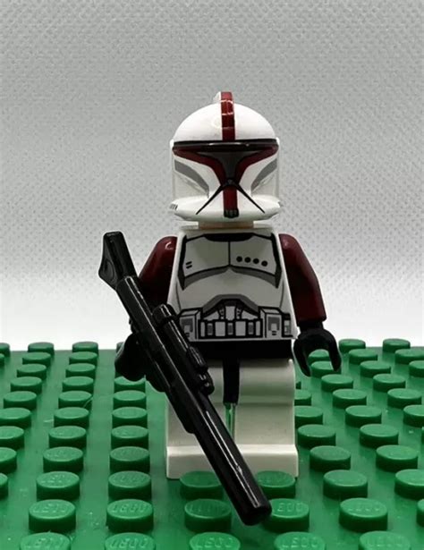 Lego Star Wars Episode 2 Minifigure Clone Trooper Captainphase 1