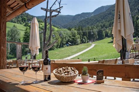 Törggelen in Brixen Südtirol Genießen Sie den Herbst kulinarisch