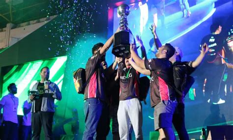 BGS Anuncia Campeonatos Masculino E Feminino De CS GO