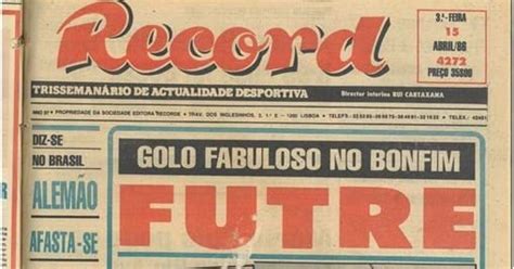 Capas De Jornais Vintage Record De Abril De Futre Assegura