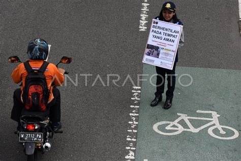 Kampanye Keselamatan Berlalu Lintas Antara Foto