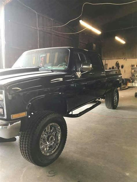 Pin By Wyatt Stauffer On Pickups Square Body Chevy Trucks Extended Cab