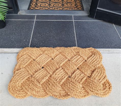 Hand Made Knotted Natural Rope Coir Lovers Knot Braided Door Mat