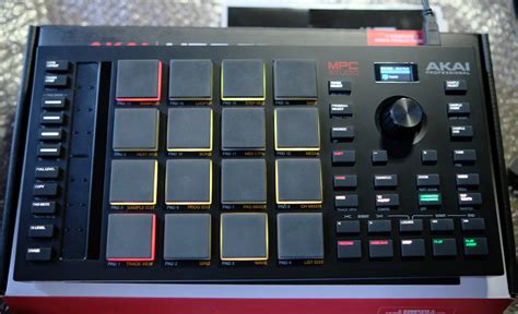 Yahoo Akai Mpc Studio