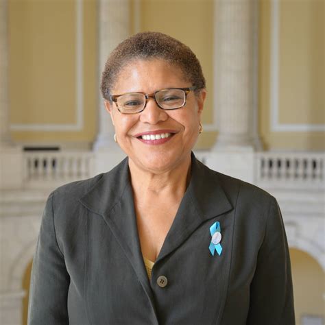 Run Karen Run Why Rep Karen Bass Should Be L A S First Woman Mayor