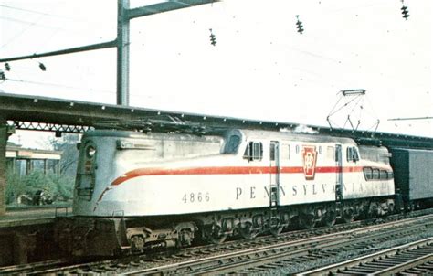 PRR GG1 in its 1955 "Congressional" silver livery. | Railroad photos ...