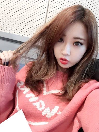 Kyungri Nine Muses Selcas Tumbex