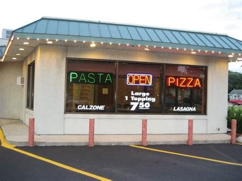 Toni S Pizza Italian Food 6941 N 2nd St Machesney Park IL 61115 USA