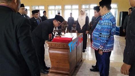 Bupati Lebong Lantik Pejabat Eselon Ii Dan Pejabat Eselon Iii