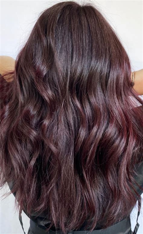 20 Tempting Cherry Cola Hair Colour Ideas Glossy Cherry Burgundy Balayage