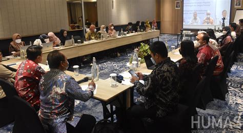 Fgd Kementerian Ppn Dan Unmul Bahas Penyusunan Background Study