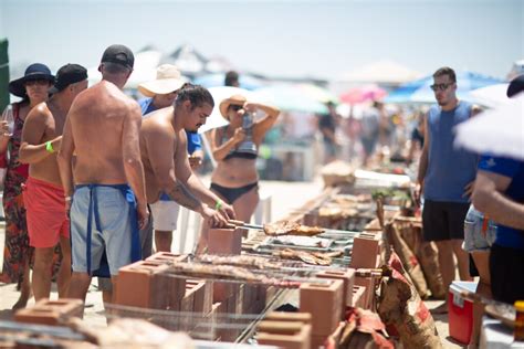 Paleta Atlântida maior churrasco de beira de praia do mundo Revista