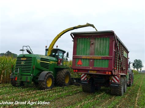 John Deere Maïs hakselen met John Deere 7450i ProDrive Trekkerweb