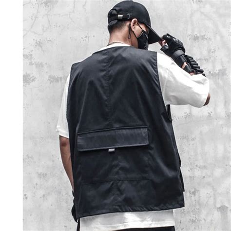 Techwear Style Cargo Vest