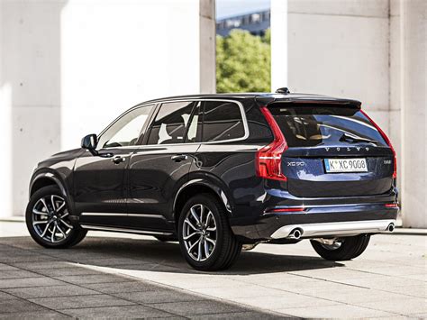 Fotos De Volvo Xc D Momentum