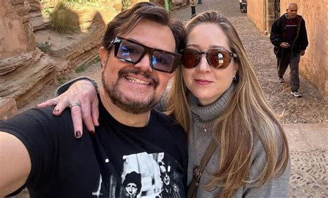 Quién es Karen Coronado la esposa de Aleks Syntek y por qué enfrentan