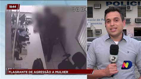 Câmeras de segurança flagram agressão a mulher em Blumenau YouTube