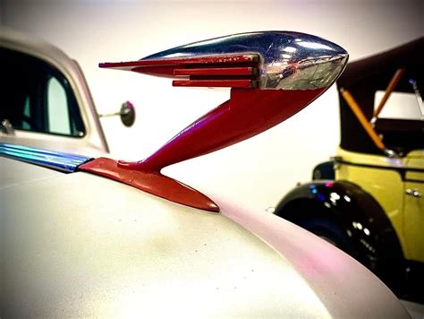 Classic Car Hood Ornaments We Ve Got A Few