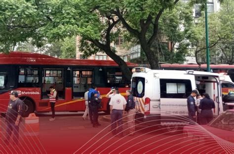 Accidente de Metrobús deja 12 personas heridas 8 Columnas